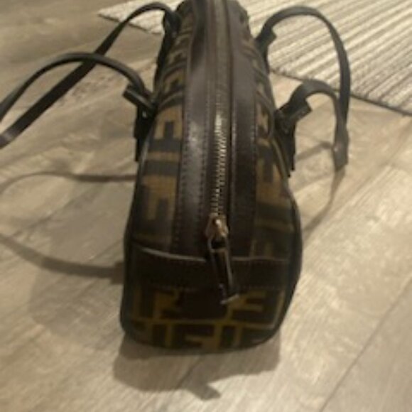 FENDI VINTAGE BAGUETTE +Authenticity Card - Picture 2 of 6